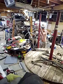 Snapshot of cdressupdiva chatting on March 6, 2025, 11:36 am cdressupdiva online show from March 6, 2025, 11:36 am