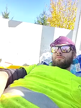 Snapshot of cdressupdiva chatting on November 4, 2025, 5:34 pm cdressupdiva online show from November 4, 2025, 5:34 pm