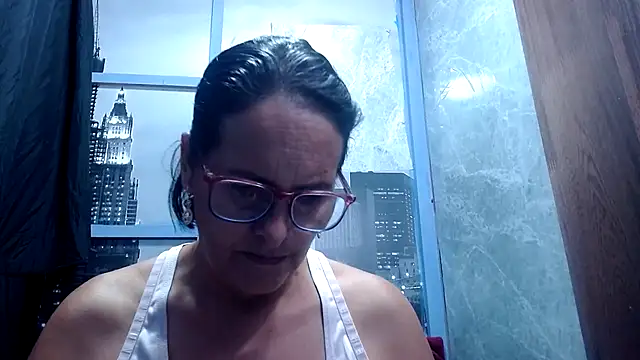 Nastylatinaxxx online show from October 27, 2025, 11:36 am