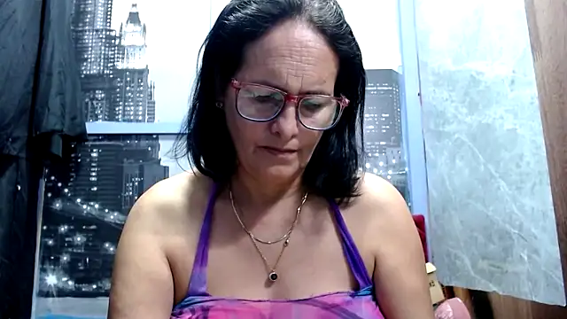 Nastylatinaxxx online show from March 4, 2026, 12:00 pm