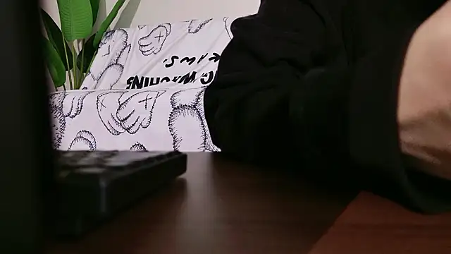 POCARI SWEAT online show from March 3, 2026, 5:24 am