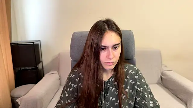 AliceKolltt online show from October 20, 2025, 11:43 am