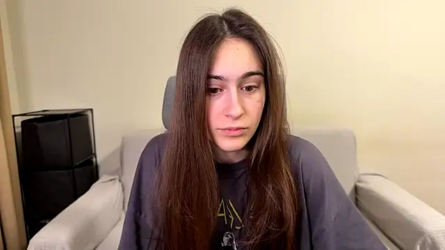 AliceKolltt online show from March 18, 2026, 8:34 pm