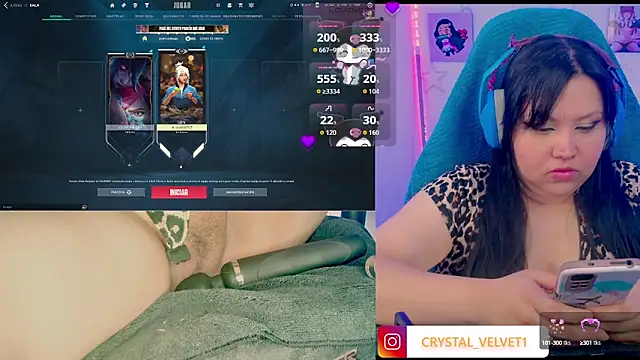 Snapshot of crystal7u7 chatting on October 3, 2025, 8:06 pm crystal7u7 online show from October 3, 2025, 8:06 pm