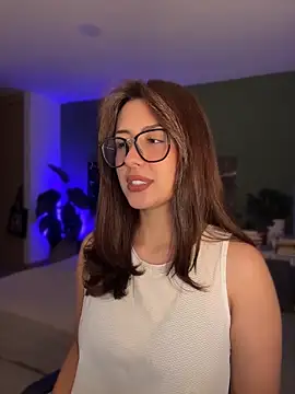 EmaSaenz online show from June 1, 2026, 10:55 pm