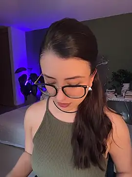 EmaSaenz online show from July 15, 2026, 10:59 pm
