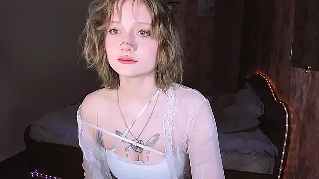 MariaMango online show from April 11, 2026, 7:40 pm