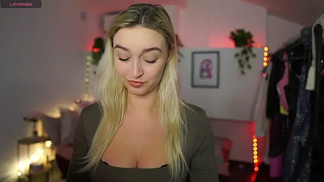 Snapshot of Alexis___Texas chatting on December 3, 2024, 7:22 pm Alexis Texas online show from December 3, 2024, 7:22 pm