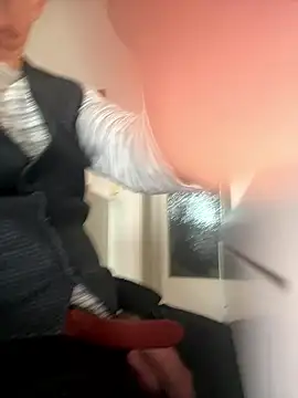 Frank22xx online show from January 12, 2026, 12:54 pm