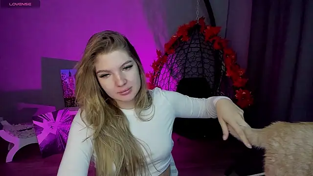 lily williamss online show from September 11, 2025, 12:11 am