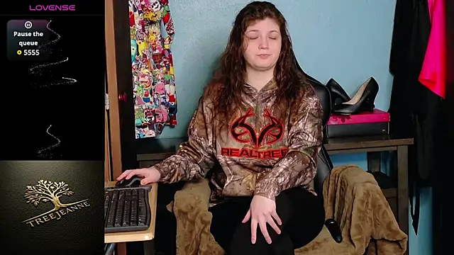 TreeJeanne online show from January 18, 2026, 5:17 pm