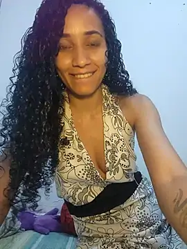 lessaeumesma8 online show from October 7, 2025, 7:00 pm