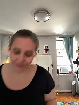 sylviahhh online show from June 7, 2026, 6:22 pm