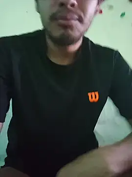 Snapshot of Uli_Juarez13 chatting on April 11, 2026, 6:45 pm Uli Juarez13 online show from April 11, 2026, 6:45 pm