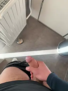 Snapshot of Siggidc2n chatting on March 19, 2026, 7:12 am Siggidc2n online show from March 19, 2026, 7:12 am