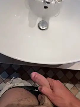 Snapshot of Siggidc2n chatting on April 14, 2026, 10:10 am Siggidc2n online show from April 14, 2026, 10:10 am