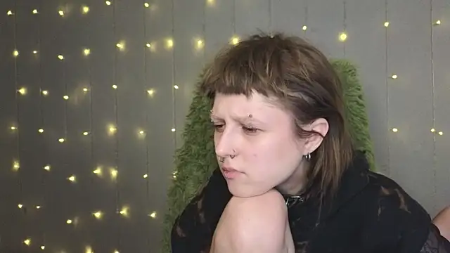 Snapshot of kortny_yo chatting on February 14, 2025, 9:43 pm kortny yo online show from February 14, 2025, 9:43 pm