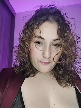 Snapshot of saara_queen_ chatting on November 2, 2025, 5:10 am saara queen  online show from November 2, 2025, 5:10 am