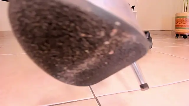 Snapshot of Kimmroggerr chatting on February 24, 2025, 8:25 pm Kimmroggerr online show from February 24, 2025, 8:25 pm