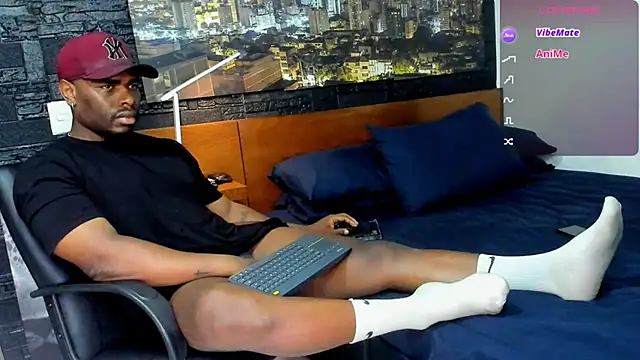 thomas santtos1 online show from February 7, 2025, 1:11 pm