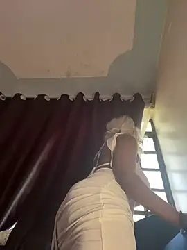 Snapshot of Cherrytowild chatting on February 2, 2026, 6:45 am Cherrytowild online show from February 2, 2026, 6:45 am