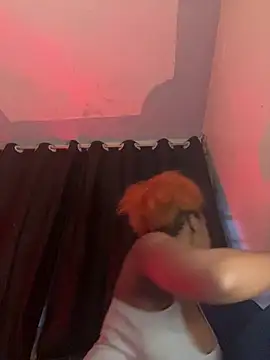 Snapshot of Cherrytowild chatting on April 1, 2026, 3:29 am Cherrytowild online show from April 1, 2026, 3:29 am