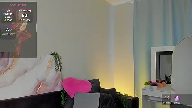 Naomi B1ack online show from April 14, 2026, 12:27 am