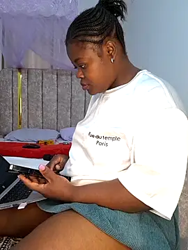 Snapshot of catehorny chatting on September 27, 2025, 7:13 am catehorny online show from September 27, 2025, 7:13 am