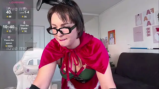 HoneySweetBee online show from December 31, 2024, 12:25 pm