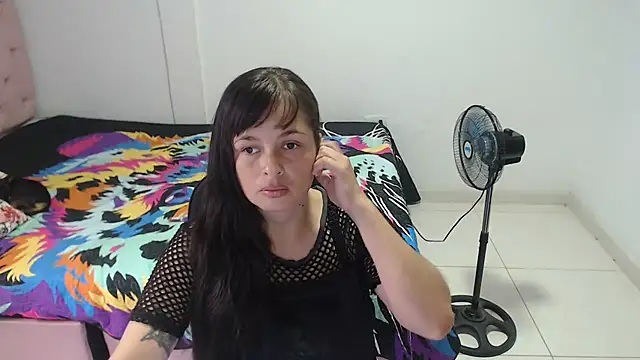 Snapshot of Aliciaheart chatting on June 3, 2026, 6:35 pm Aliciaheart online show from June 3, 2026, 6:35 pm