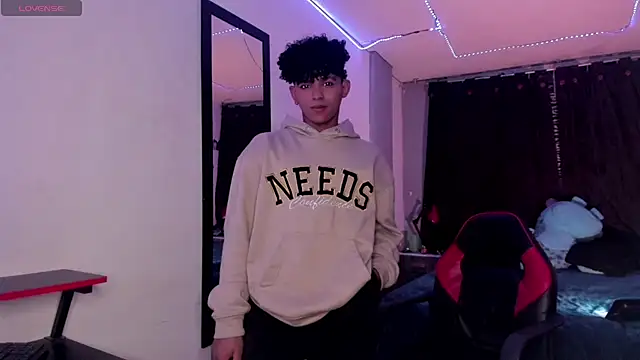 Noah Smith04 online show from September 15, 2025, 10:43 pm