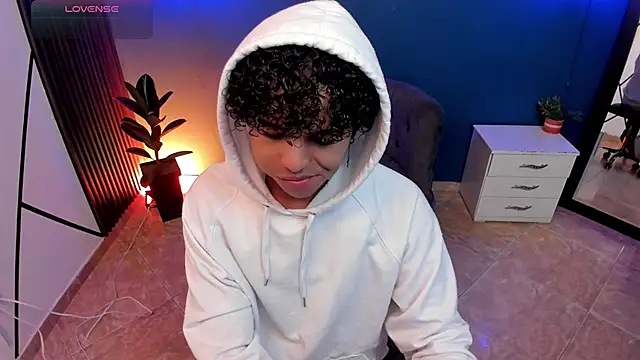 Noah Smith04 online show from November 5, 2025, 12:05 pm