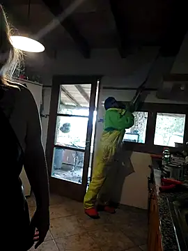 BecciDeluxe online show from October 30, 2025, 12:17 pm