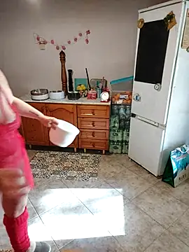 BecciDeluxe online show from November 27, 2025, 2:30 pm