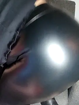 BecciDeluxe online show from March 17, 2026, 11:41 pm