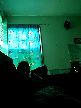 Snapshot of LongDickZee562 chatting on January 4, 2025, 4:22 pm LongDickZee562 online show from January 4, 2025, 4:22 pm