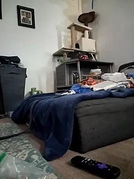 Snapshot of LongDickZee562 chatting on October 18, 2025, 6:19 pm LongDickZee562 online show from October 18, 2025, 6:19 pm