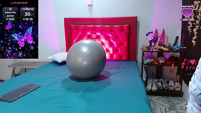 Snapshot of cleopatraa chatting on January 25, 2025, 10:07 pm cleopatraa online show from January 25, 2025, 10:07 pm