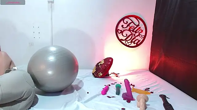 Snapshot of cleopatraa chatting on February 15, 2025, 12:22 pm cleopatraa online show from February 15, 2025, 12:22 pm