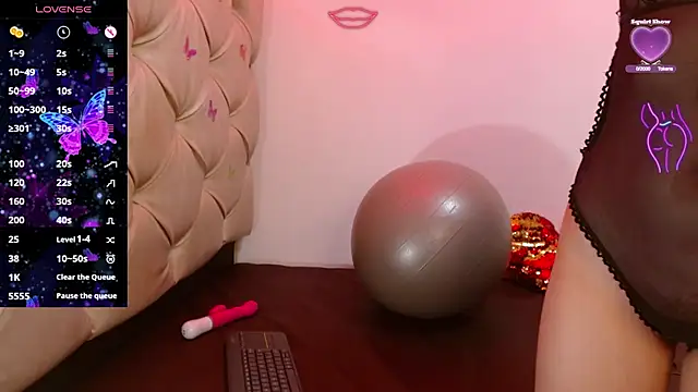 Snapshot of cleopatraa chatting on September 12, 2025, 6:19 pm cleopatraa online show from September 12, 2025, 6:19 pm