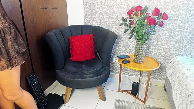 mabelsaravia online show from May 17, 2026, 6:59 pm
