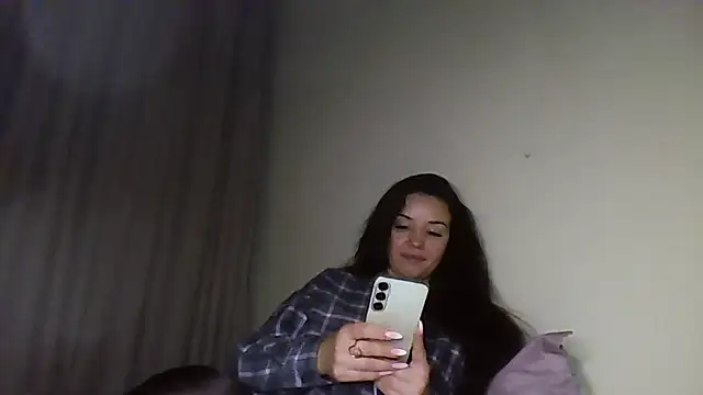 Linusya online show from November 25, 2025, 6:19 pm