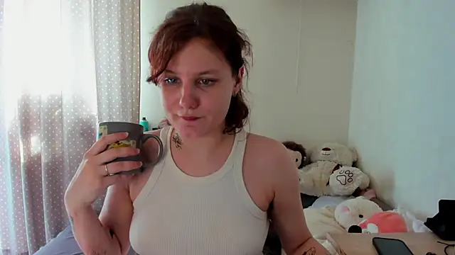 Snapshot of Charlotte_wow chatting on July 28, 2026, 2:57 pm Charlotte wow online show from July 28, 2026, 2:57 pm