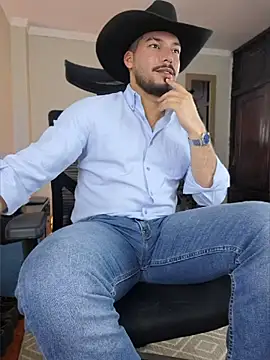 HenryBenso online show from July 17, 2026, 10:47 pm