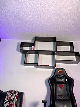 Snapshot of innsolemnia chatting on February 18, 2025, 9:54 am innsolemnia online show from February 18, 2025, 9:54 am