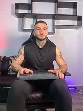 Snapshot of innsolemnia chatting on February 22, 2025, 7:47 pm innsolemnia online show from February 22, 2025, 7:47 pm