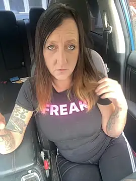 Snapshot of xloritax chatting on September 24, 2025, 1:36 pm xloritax online show from September 24, 2025, 1:36 pm