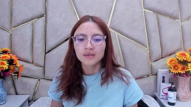 Kloe Candy1 online show from January 16, 2025, 4:17 am