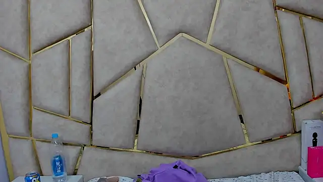 Snapshot of Kloe_Candy1 chatting on February 3, 2026, 4:43 am Kloe Candy1 online show from February 3, 2026, 4:43 am