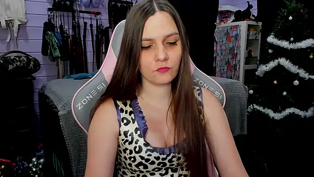 Snapshot of Stroynyash chatting on December 25, 2024, 5:26 pm Stroynyash online show from December 25, 2024, 5:26 pm